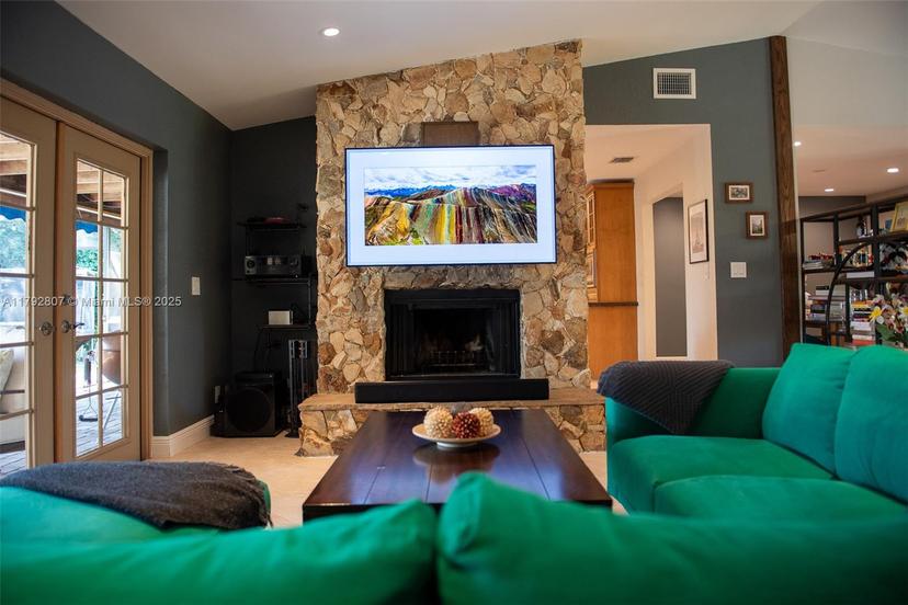 Picture of 118 SW 100Th Ter, Coral Springs FL 33071