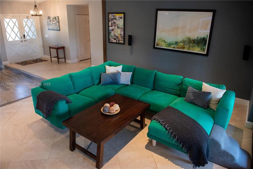 Picture of 118 SW 100Th Ter, Coral Springs FL 33071