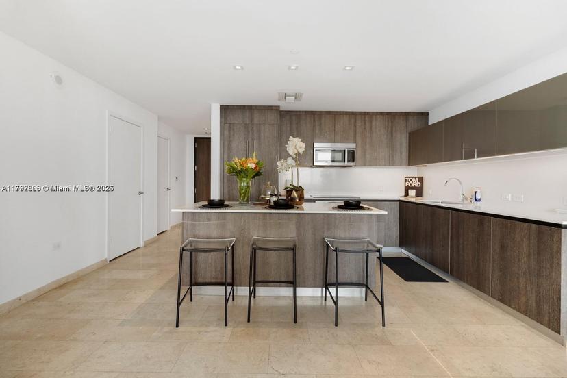 Picture of 88 SW 7Th St # 3410, Miami FL 33130