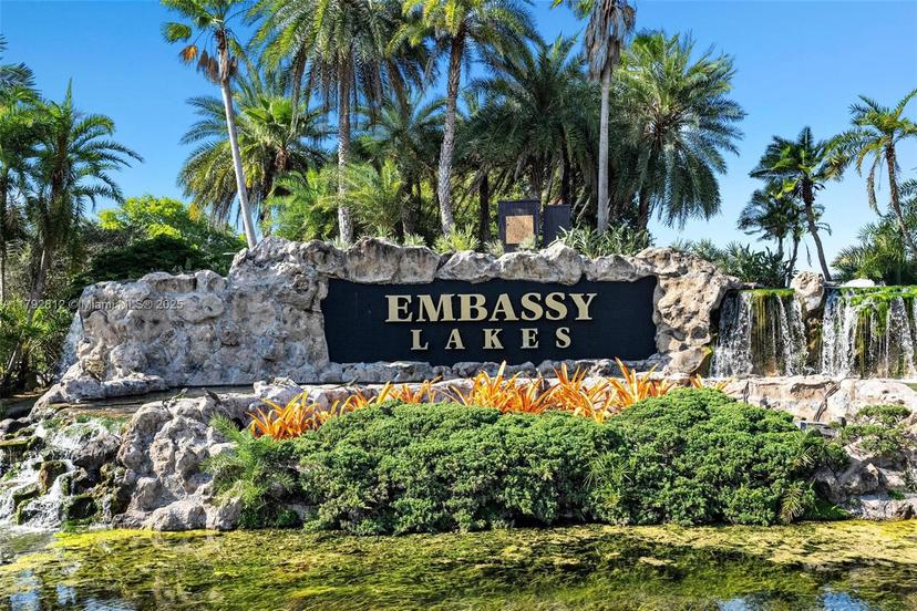 Picture of 2562 W Saratoga Dr, Cooper City FL 33026
