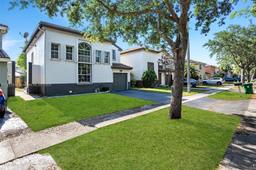 Picture of 2562 W Saratoga Dr, Cooper City, FL 33026
