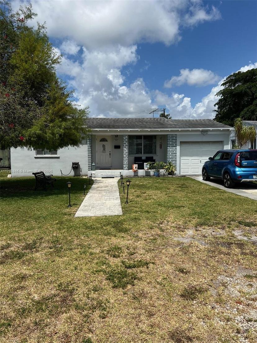 Picture of 288 Pocatella St, Miami Springs FL 33166