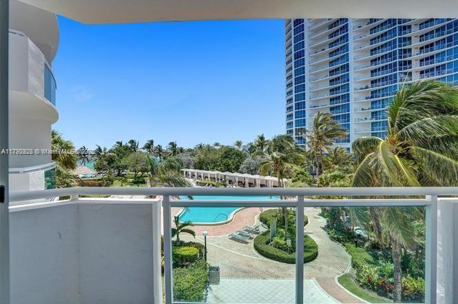 Picture of 3001 S Ocean Dr, Hollywood, FL 33019