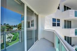 Picture of 3001 S Ocean Dr, Hollywood, FL 33019