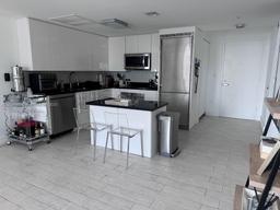 Picture of 92 SW 3Rd St # 3903, Miami, FL 33130