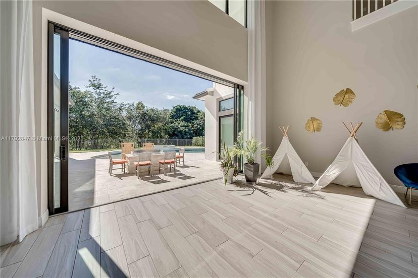 Picture of 17130 Magnolia Estates Dr, Southwest Ranches FL 33331