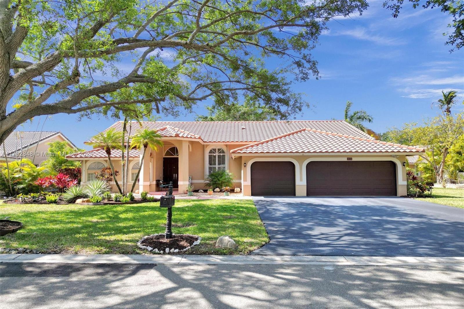 Picture of 10456 NW 48Th Mnr, Coral Springs, FL 33076