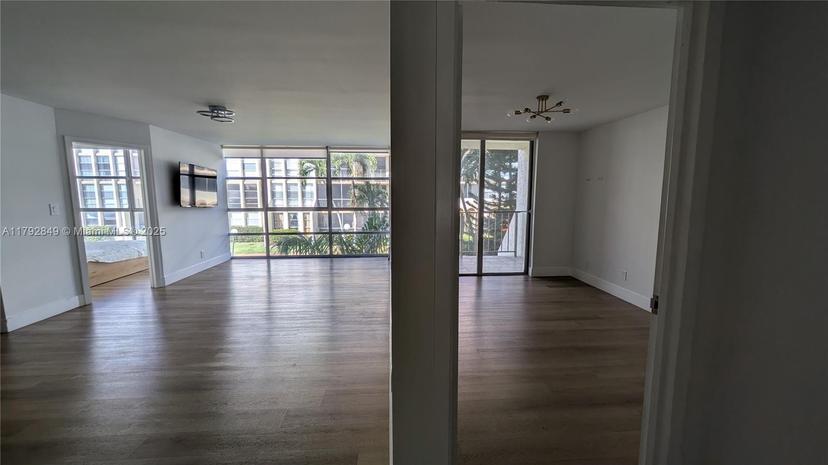 Picture of 851 Three Islands Blvd # 210, Hallandale Beach FL 33009