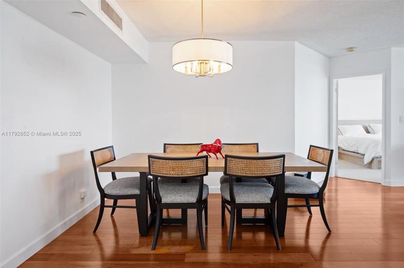 Picture of 19101 NE 36Th Ct # 2509, Aventura FL 33180