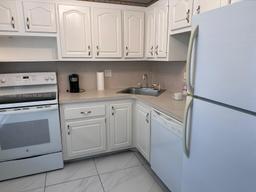 Picture of 6021 NW 61St Ave # 208, Tamarac, FL 33319