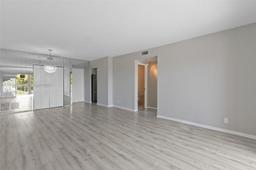 Picture of 4200 Hillcrest Dr # 505, Hollywood, FL 33021