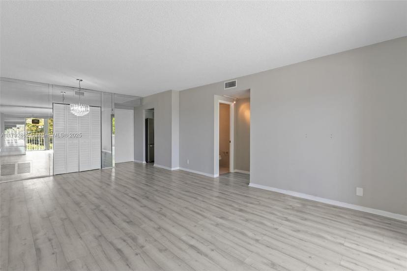 Picture of 4200 Hillcrest Dr # 505, Hollywood FL 33021