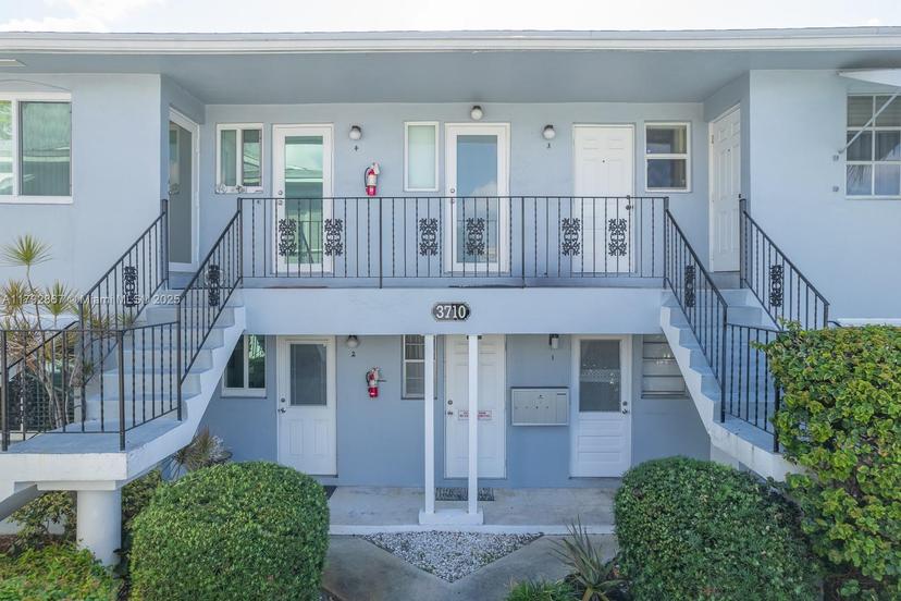 Picture of 3710 Harrison St # 1, Hollywood FL 33021