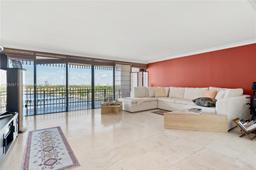 Picture of 3 Grove Isle Dr # C1108, Miami, FL 33133