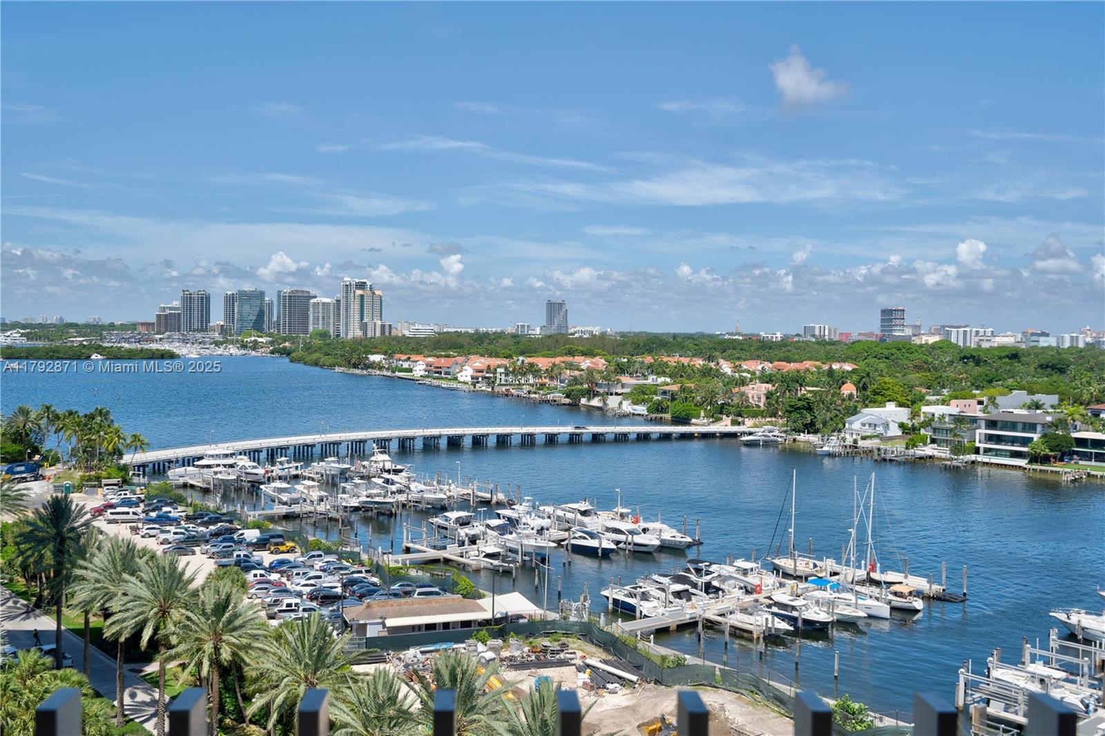 Picture of 3 Grove Isle Dr # C1108, Miami, FL 33133