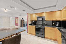 Picture of 3 Grove Isle Dr # C1108, Miami, FL 33133