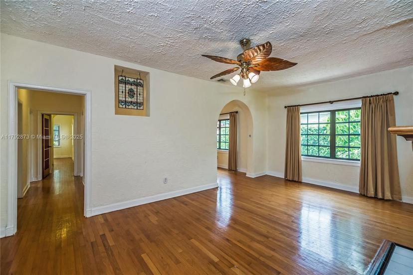 Picture of 234 Alesio Ave, Coral Gables FL 33134