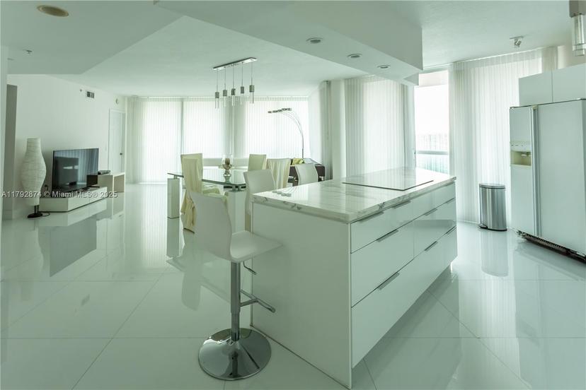 Picture of 3370 Hidden Bay Dr # 3109, Aventura FL 33180
