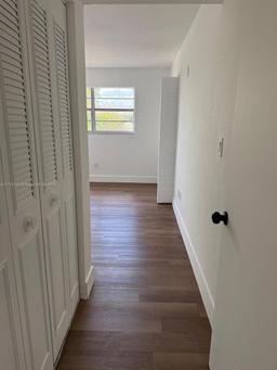 Picture of 1350 W 53Rd St # 33, Hialeah, FL 33012