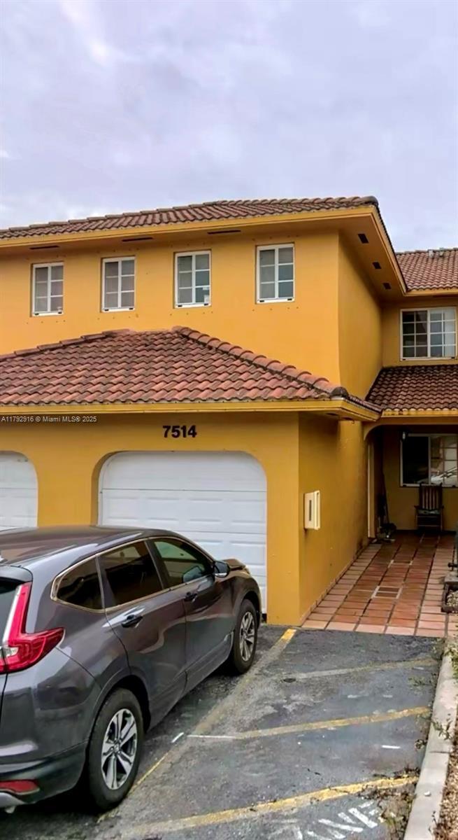 Picture of 7514 NW 177Th Ter # 7514, Hialeah, FL 33015