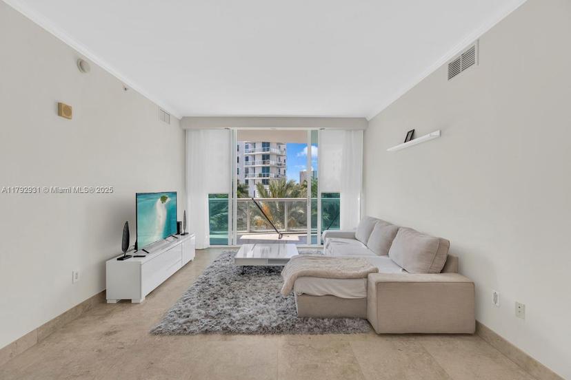 Picture of 3131 NE 188Th St # 510, Aventura FL 33180