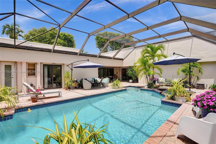 Picture of 17005 SW 80Th Ct, Palmetto Bay FL 33157