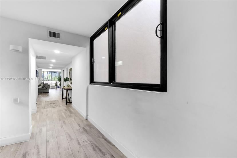 Picture of 121 Crandon Blvd # 256, Key Biscayne FL 33149