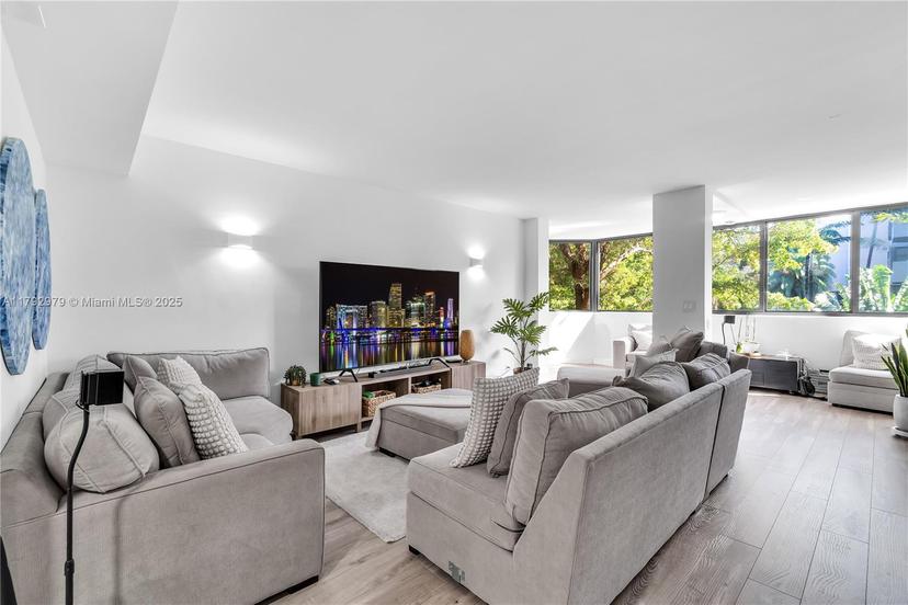 Picture of 121 Crandon Blvd # 256, Key Biscayne FL 33149