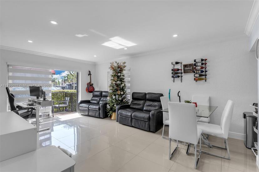 Picture of 10401 SW 108Th Ave # 138, Miami FL 33176
