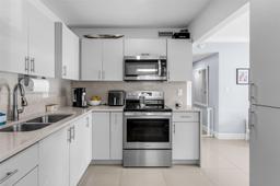 Picture of 10401 SW 108Th Ave # 138, Miami, FL 33176