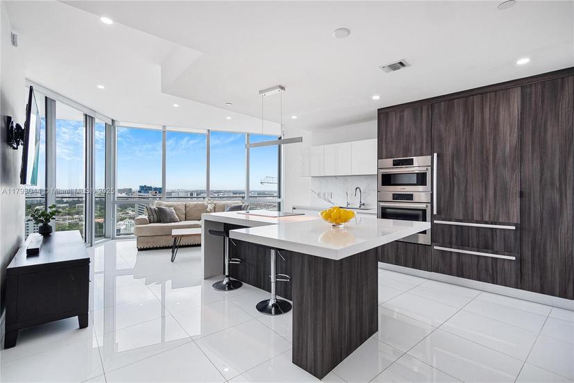 Picture of 851 NE 1St Ave # 2604, Miami FL 33132