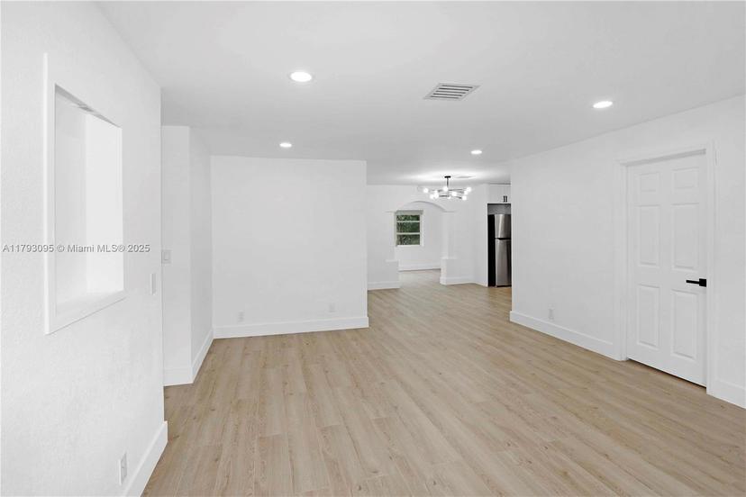 Picture of 610 NW 38Th Ct, Deerfield Beach FL 33064