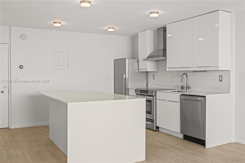 Picture of 5 Island Avenue # 15A, Miami Beach FL 33139