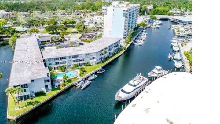 Picture of 13105 Ixora Ct # 302, North Miami, FL 33181