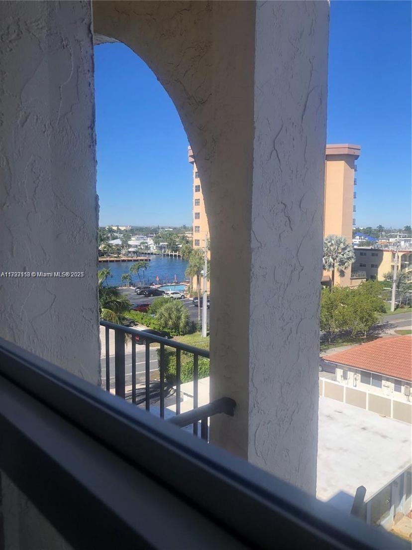 Picture of 400 N Riverside Dr # 512, Pompano Beach FL 33062