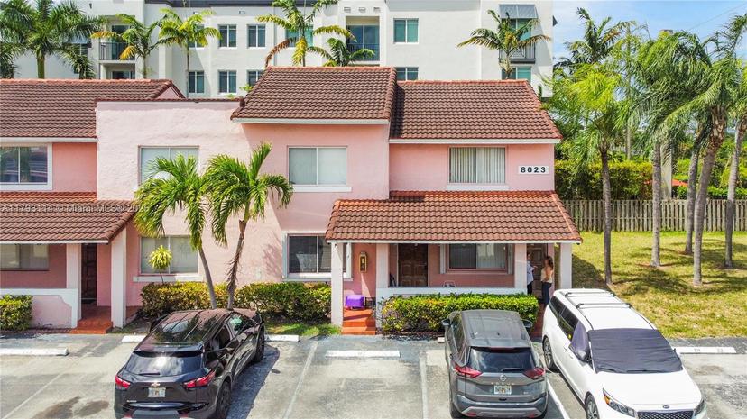 Picture of 8023 Lake Dr # 201, Doral FL 33166