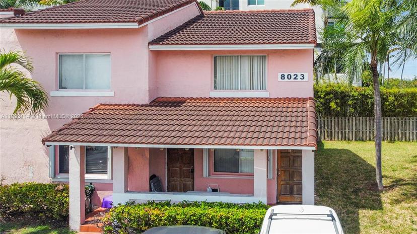 Picture of 8023 Lake Dr # 201, Doral FL 33166