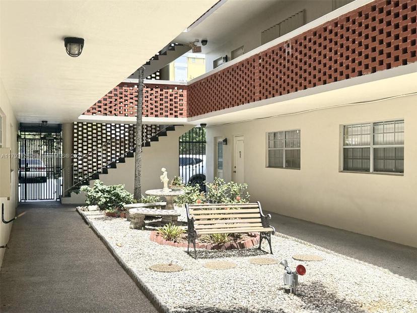Picture of 2301 NE 14Th St Cswy # 201E, Pompano Beach FL 33062
