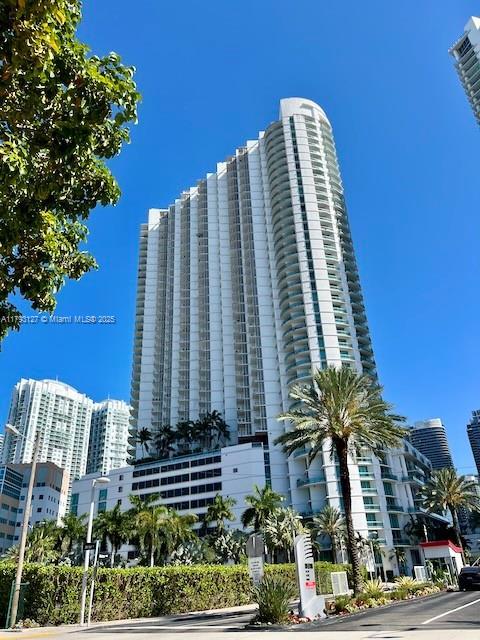 Picture of 350 S Miami Ave # 3707, Miami FL 33130