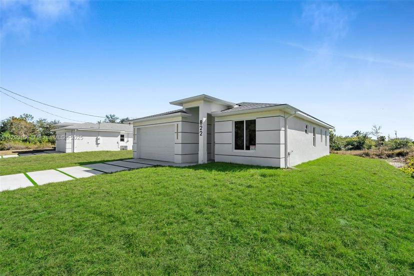 Picture of 314 Lenz Ave, Lehigh Acres FL 33974