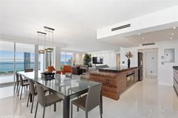 Picture of 19707 Turnberry Way # 28J, Aventura, FL 33180