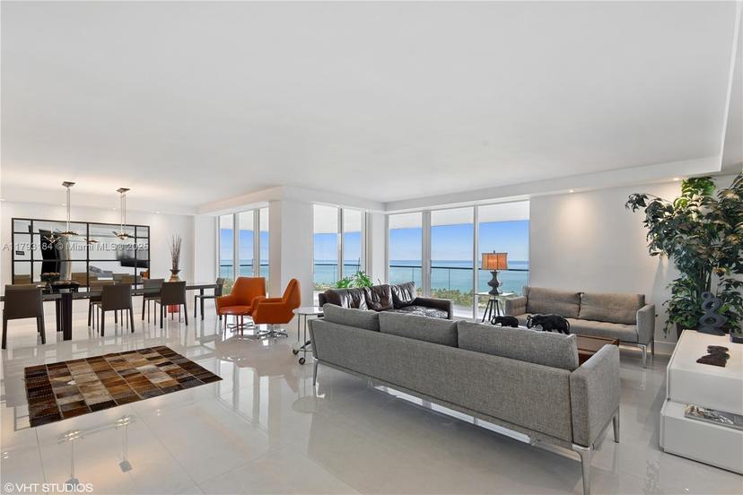 Picture of 19707 Turnberry Way # 28J, Aventura FL 33180