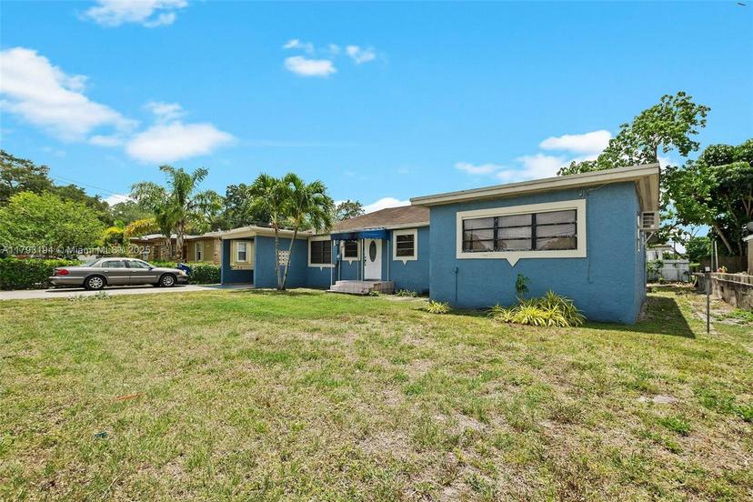 Picture of 2870 NW 169Th Ter, Miami Gardens FL 33056