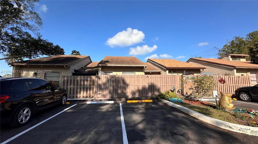 Picture of 8189 SW 24Th St # 8189, Davie FL 33324
