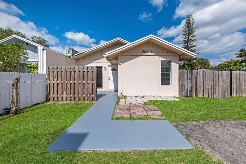 Picture of 5411 SW 43Rd Ter, Dania Beach FL 33314