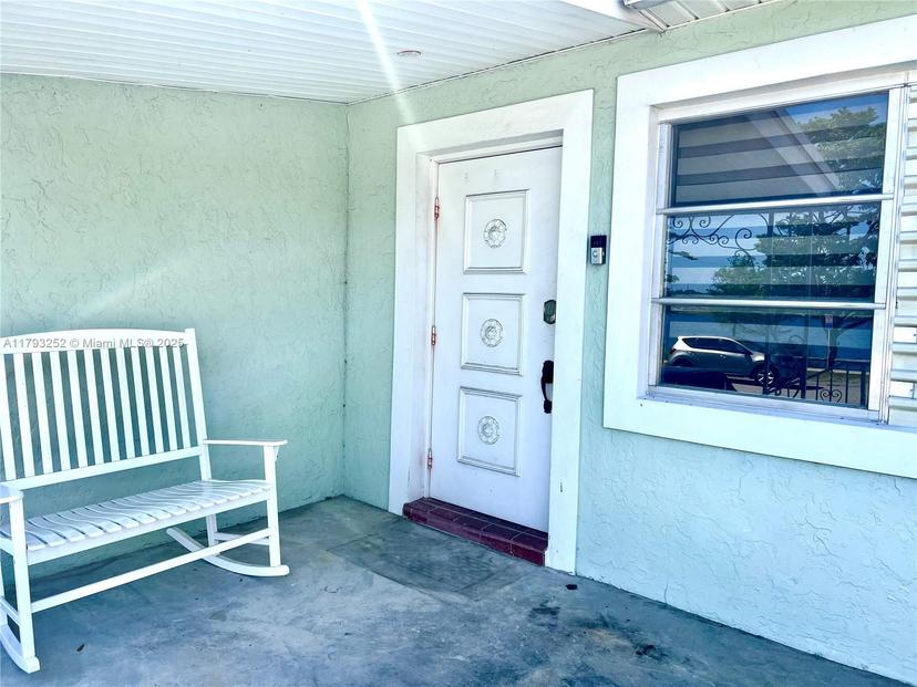 Picture of 5160 Lake Osborne Dr, Lake Worth FL 33461