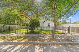 Picture of 4430 NW 1St Ave, Miami, FL 33127