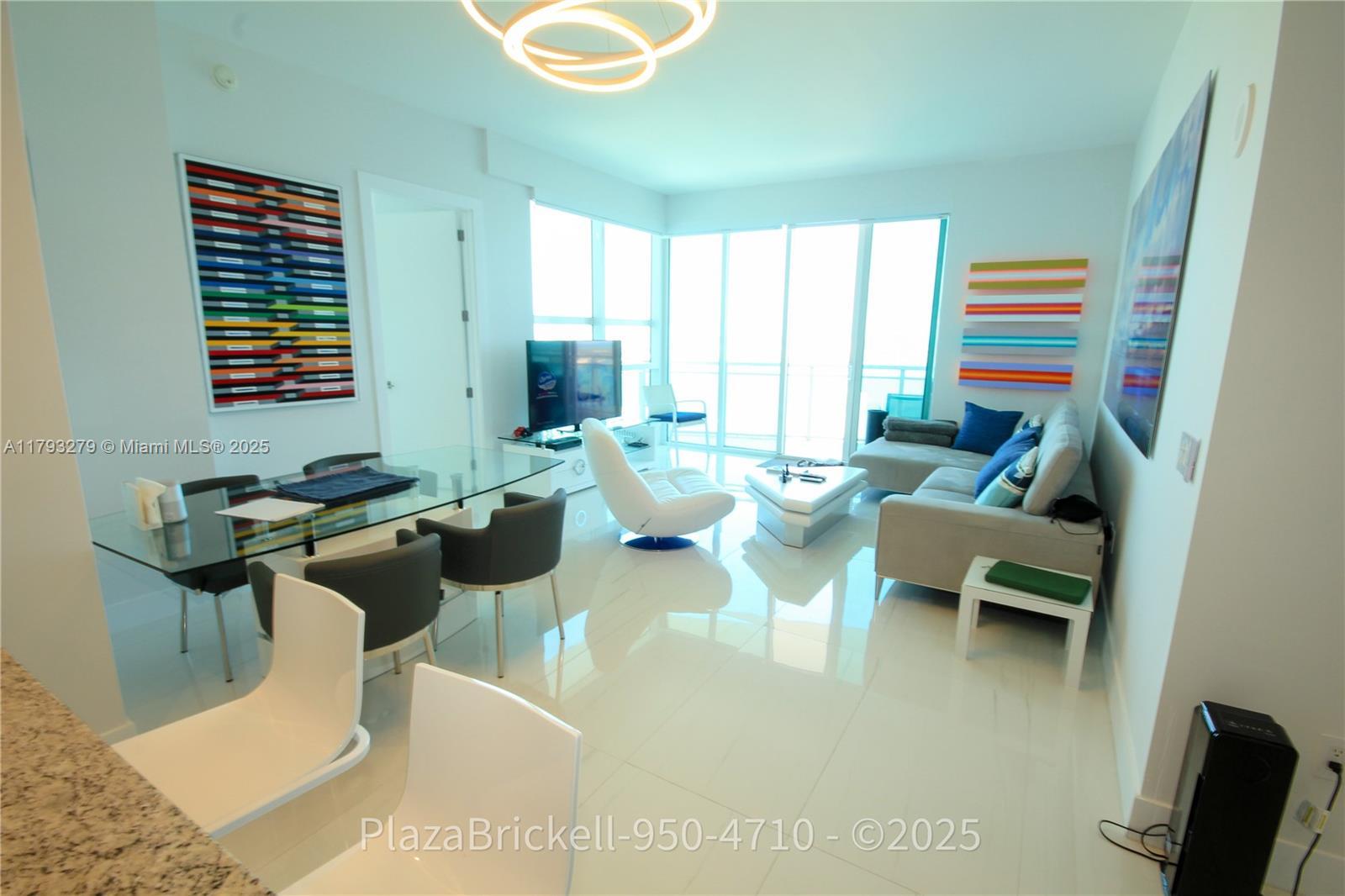 Picture of 950 Brickell Bay Dr # 4710, Miami, FL 33131