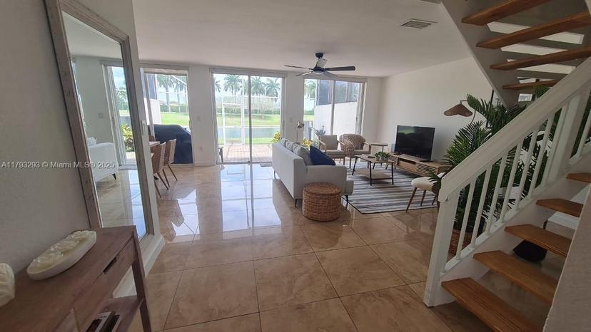 Picture of 10933 NW 65Th St # 10933, Doral FL 33178