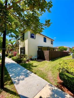 Picture of 11623 SW 244Th Ln, Homestead, FL 33032